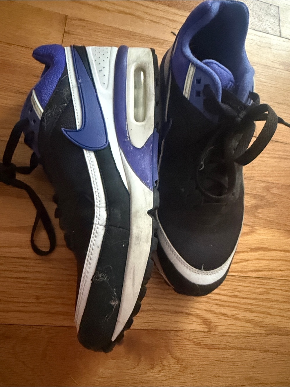 Nike Air Max Men's Black, Purple & White Athletic Shoes